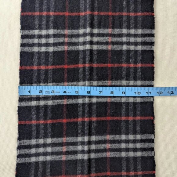 Classic Burberry's Lambswool Scarf Blue – Unisex – Soft & Warm Designer Fashion - Picture 7 of 7